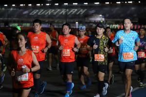 BIB: 7911, 20582, 27223, 2152, 22107, 21250, 976
                            <button type="button" onclick="openModal(11464306)" class="btn btn-primary btn-sm float-right btn-popup" data-toggle="modal" data-target=".modal-high-quality">
                        <i class="fas fa-shopping-cart"></i> Add to Cart
                    </button>
                                            <button type="button" onclick="isThisMe(11464306, true)" class="btn btn-success btn-sm float-right btn-popup btn-isme hidden" data-toggle="tooltip" data-placement="bottom" title="นี่คือรูปของคุณใช่ไหม คลิกที่นี่เพื่อเอาเข้าอัลบั้ม">
                        <i class="fas fa-plus"></i> Add to album
                    </button>
                    <button type="button" onclick="isThisMe(11464306, false)" class="btn btn-warning btn-sm float-right btn-popup btn-isnotme hidden">
                        <i class="fas fa-ban"></i> Remove from album
                    </button>